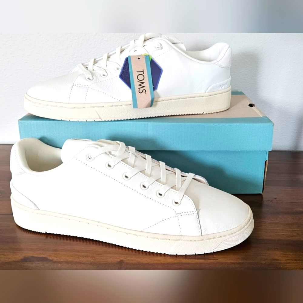 NEW/BOX~TOMS Travel Lite 2.0 Leather Sneakers